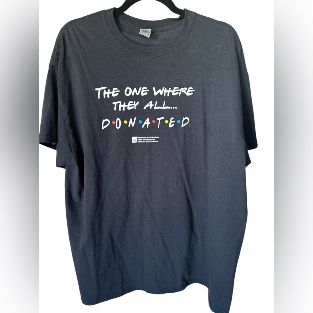 GILDAN - Black Graphic T-Shirt